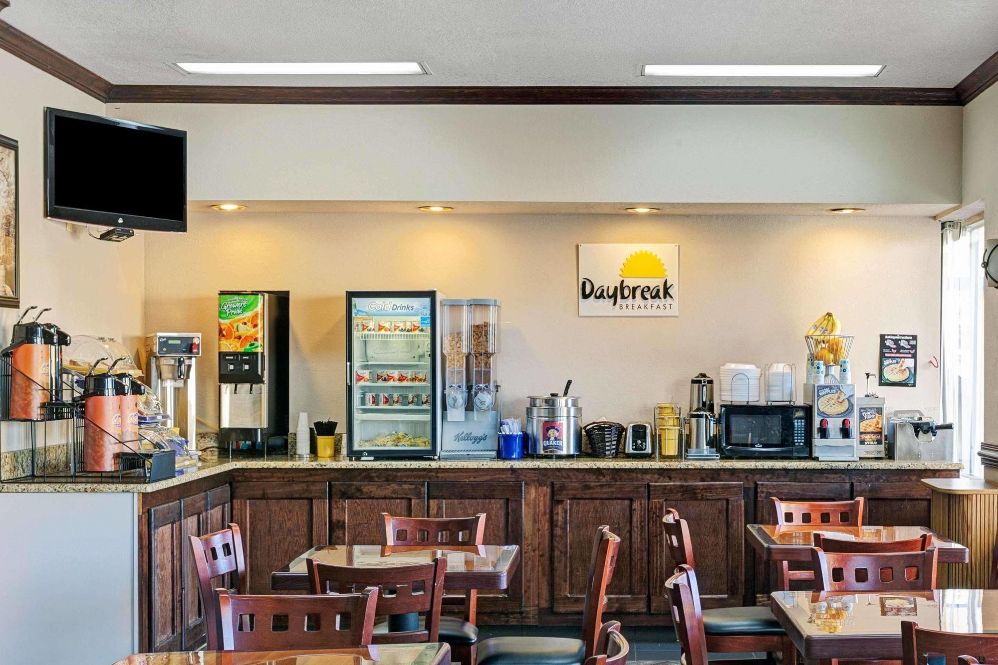Days Inn By Wyndham Jacksonville South Memorial Hospital Екстер'єр фото