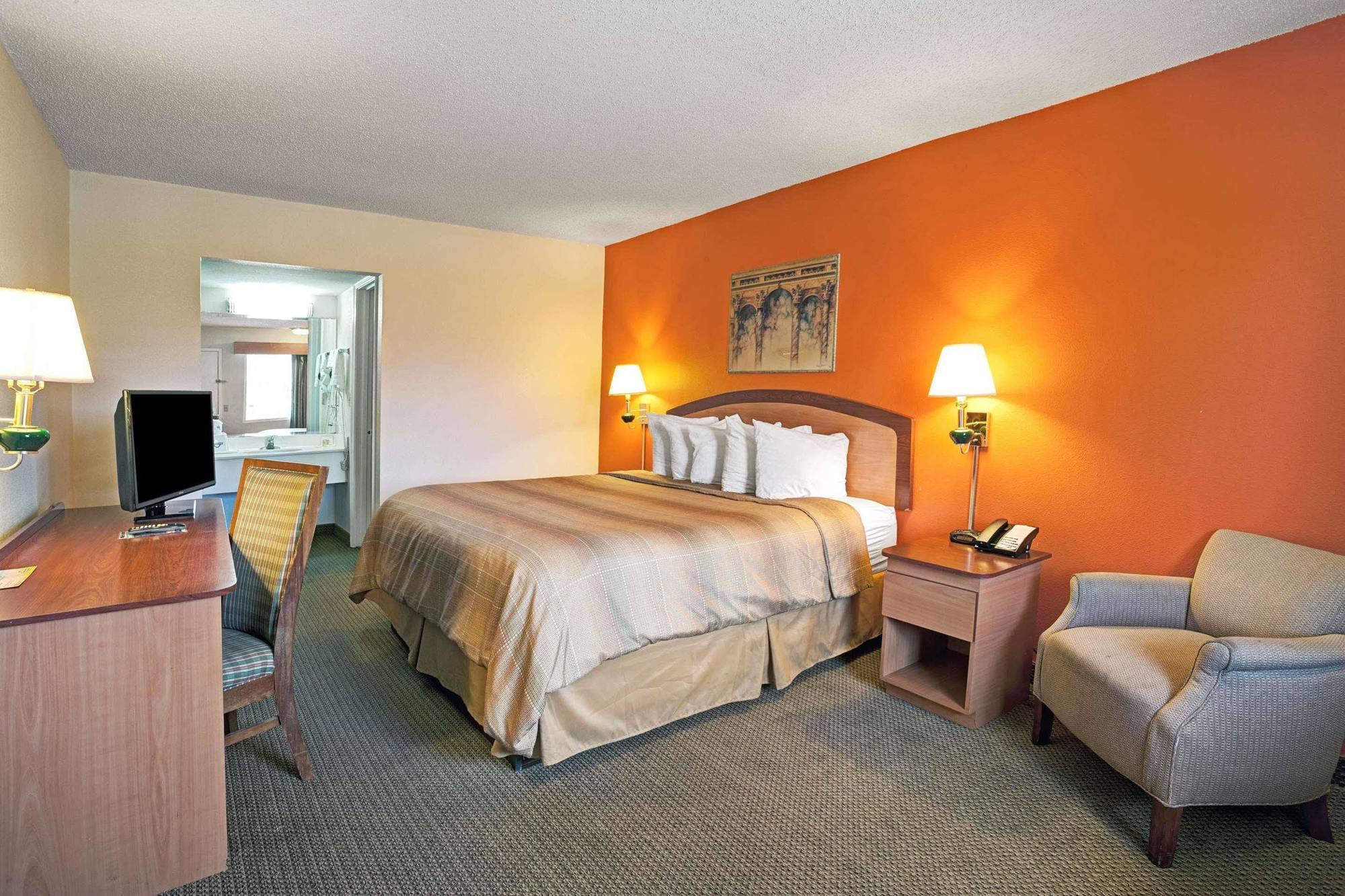 Days Inn By Wyndham Jacksonville South Memorial Hospital Екстер'єр фото